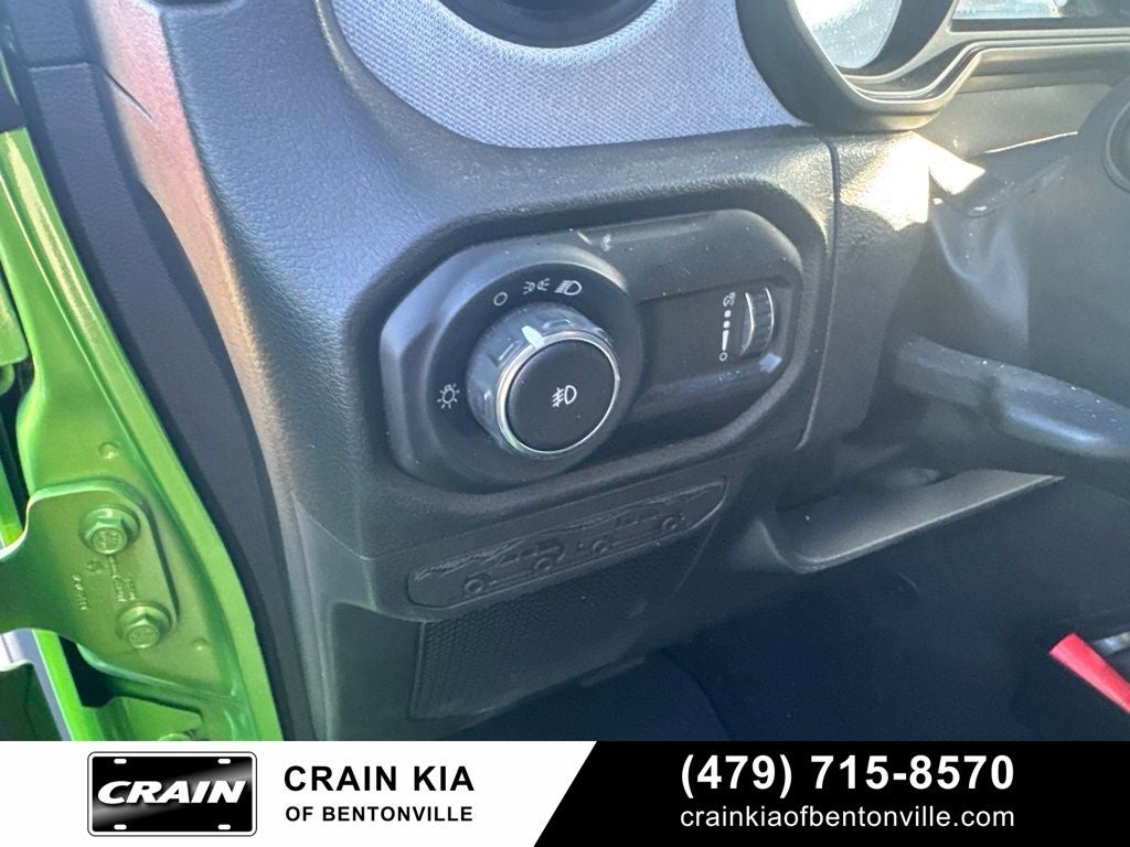2025 Jeep Wrangler Sport - 4WD / CLEAN CARFAX / ONE OWNER