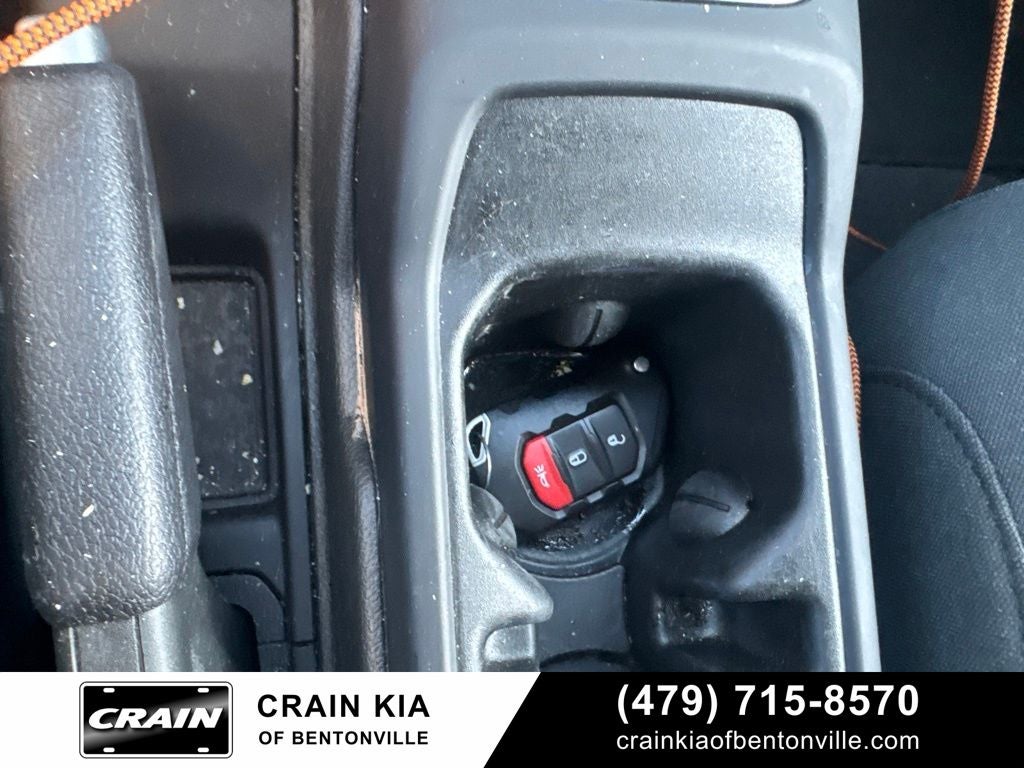 2025 Jeep Wrangler Sport - 4WD / CLEAN CARFAX / ONE OWNER