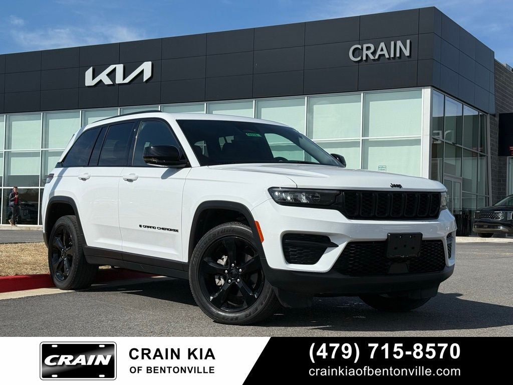2023 Jeep Grand Cherokee Altitude - 4WD / CARFAX ONE OWNER