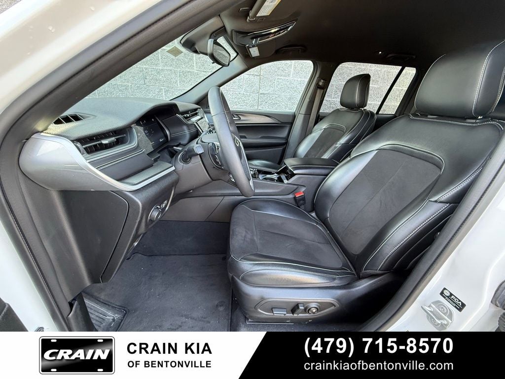 2023 Jeep Grand Cherokee Altitude - 4WD / CARFAX ONE OWNER
