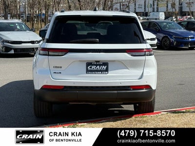 2023 Jeep Grand Cherokee Altitude - 4WD / CARFAX ONE OWNER