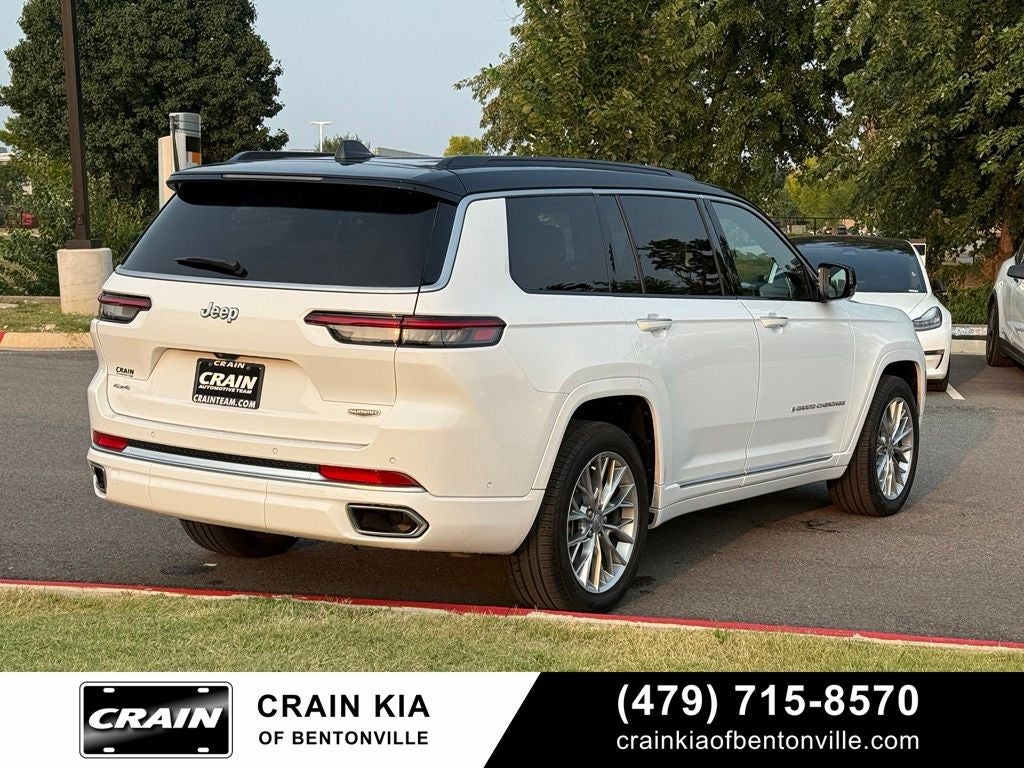2025 Jeep Grand Cherokee L Summit - 4WD / PANORAMIC SUNROOF / CLEAN CARFAX