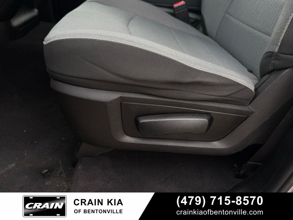 2021 RAM 1500 Classic Tradesman - CLEAN CARFAX / ONE OWNER / LOW MILES!