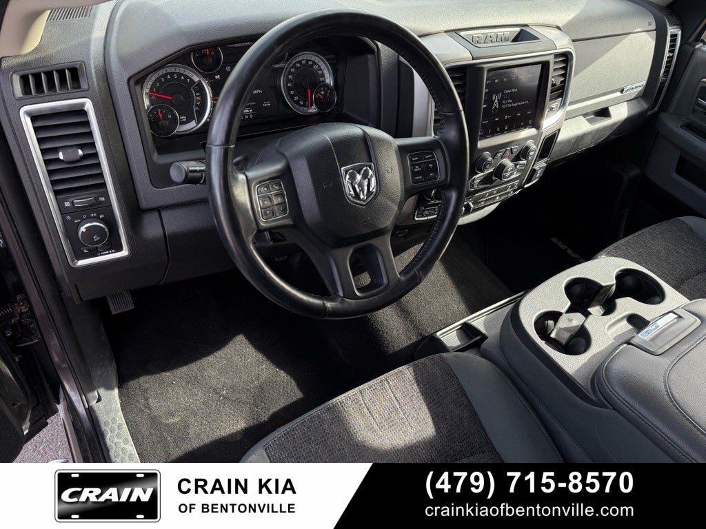 2019 RAM 1500 Classic SLT - 4WD / CLEAN CARFAX