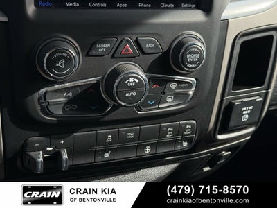 2019 RAM 1500 Classic SLT - 4WD / CLEAN CARFAX