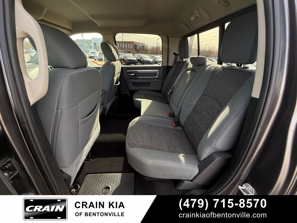 2019 RAM 1500 Classic SLT - 4WD / CLEAN CARFAX