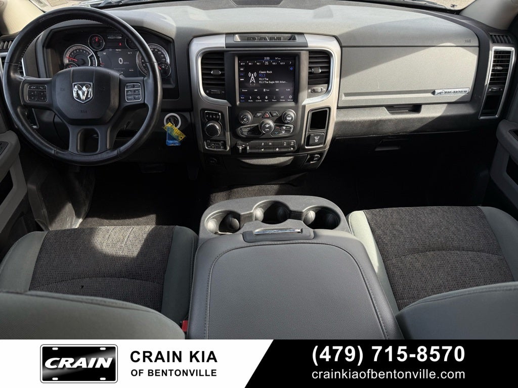 2019 RAM 1500 Classic SLT - 4WD / CLEAN CARFAX