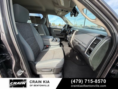 2019 RAM 1500 Classic SLT - 4WD / CLEAN CARFAX