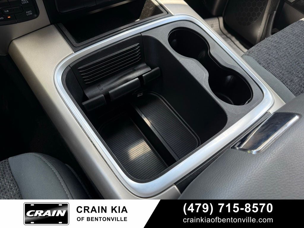 2019 RAM 1500 Classic Big Horn - 4WD / CLEAN CARFAX / LIFTED!