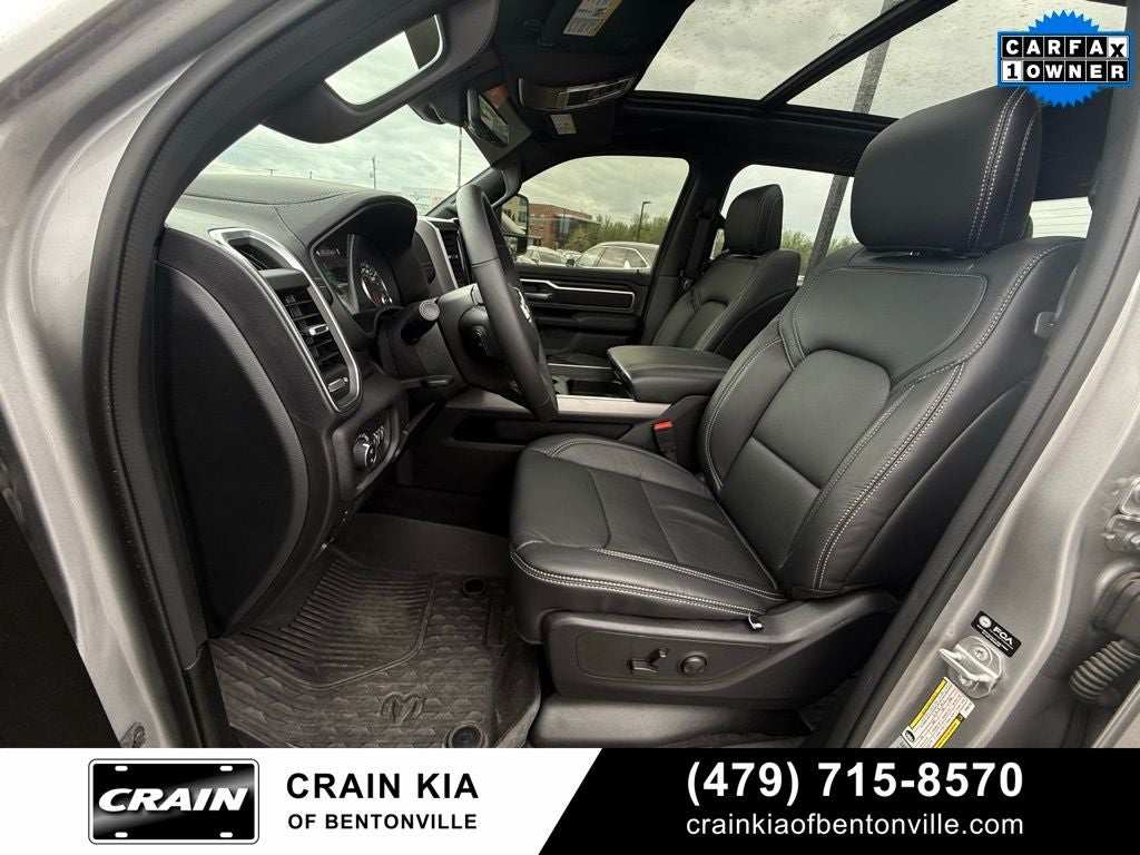 2025 RAM 1500 Big Horn/Lone Star - 4WD / PANORAMIC SUNROOF / ONE OWNER