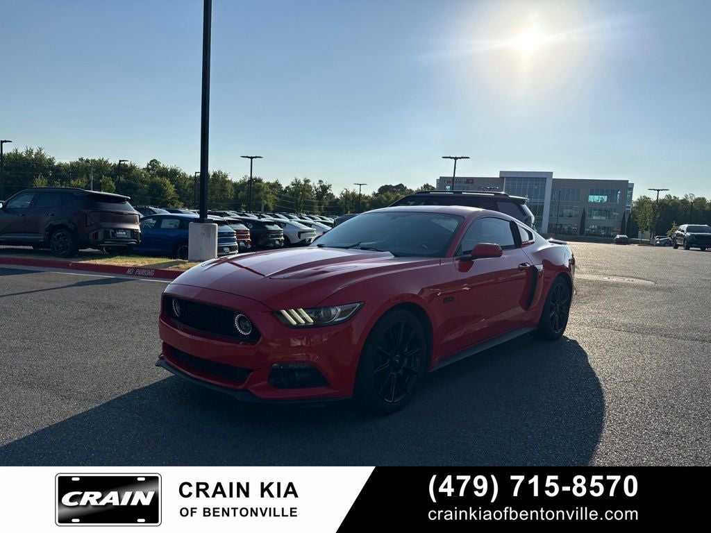 2016 Ford Mustang GT - 5.0 L V8 / CLEAN CARFAX
