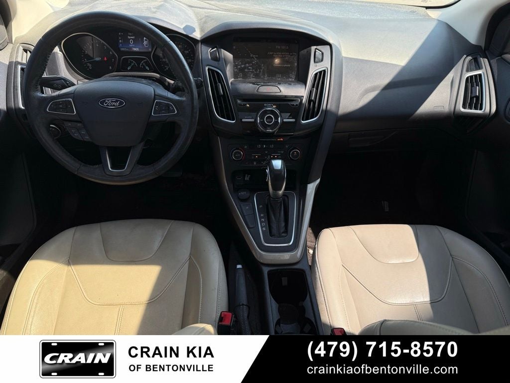 2018 Ford Focus Titanium - SUNROOF / CLEAN CARFAX / LOW MILES!