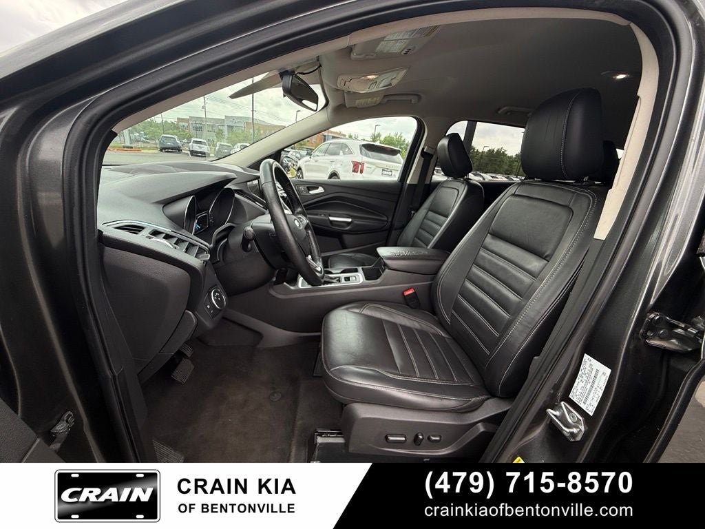 2019 Ford Escape Titanium - 4WD / CLEAN CARFAX