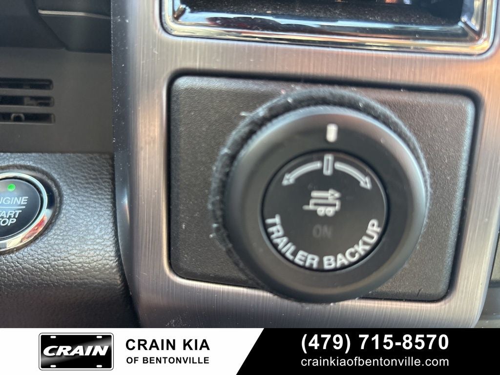 2020 Ford Expedition Platinum - $81,740 MSRP / 4WD / PANORAMIC SUNROOF
