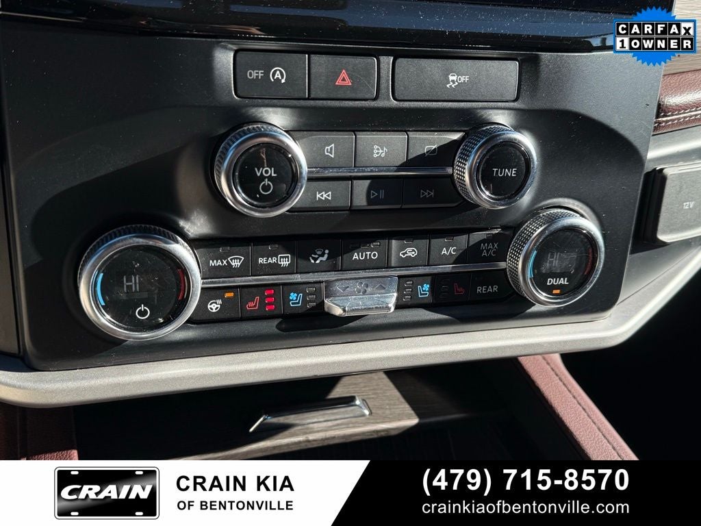 2024 Ford Expedition Limited - 4WD / PANORAMIC SUNROOF / CLEAN CARFAX / 1 OWNER