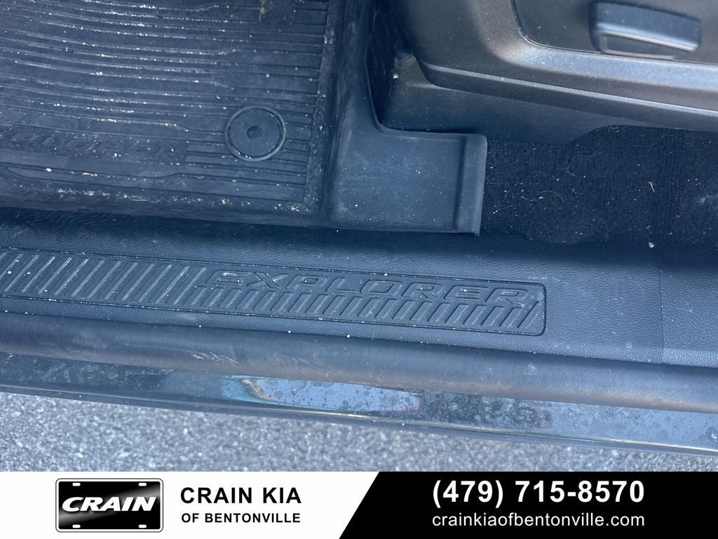 2023 Ford Explorer XLT - CLEAN CARFAX / ONE OWNER / 3RD ROW / CAPTAINS