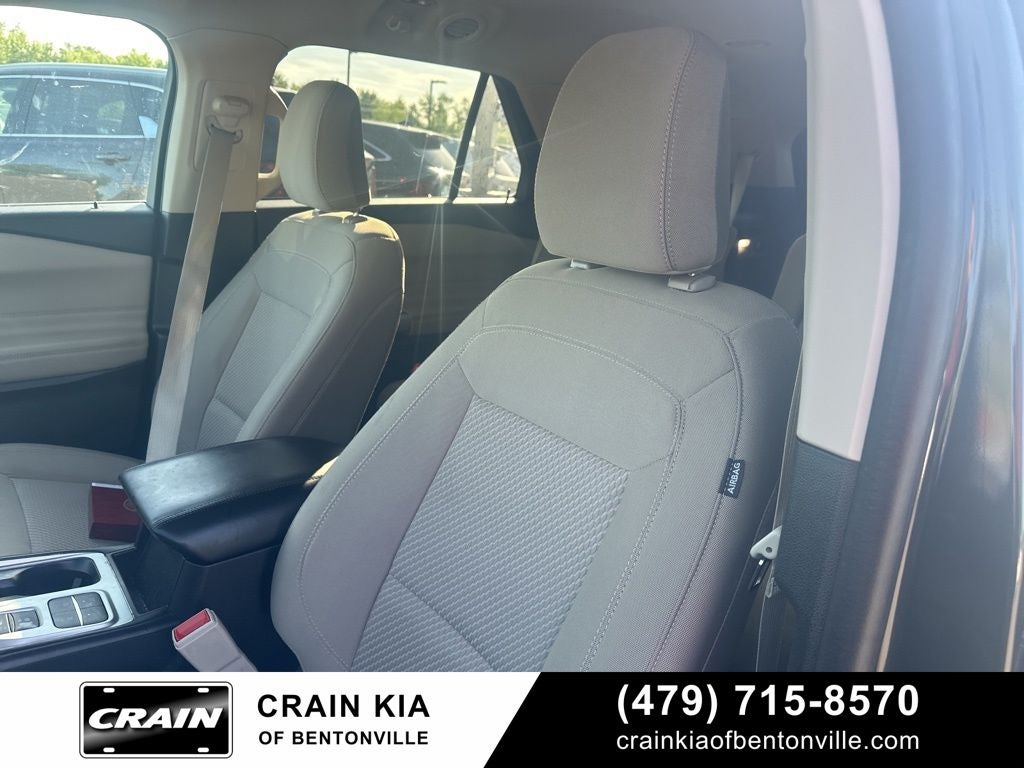 2023 Ford Explorer XLT - CLEAN CARFAX / ONE OWNER / 3RD ROW / CAPTAINS