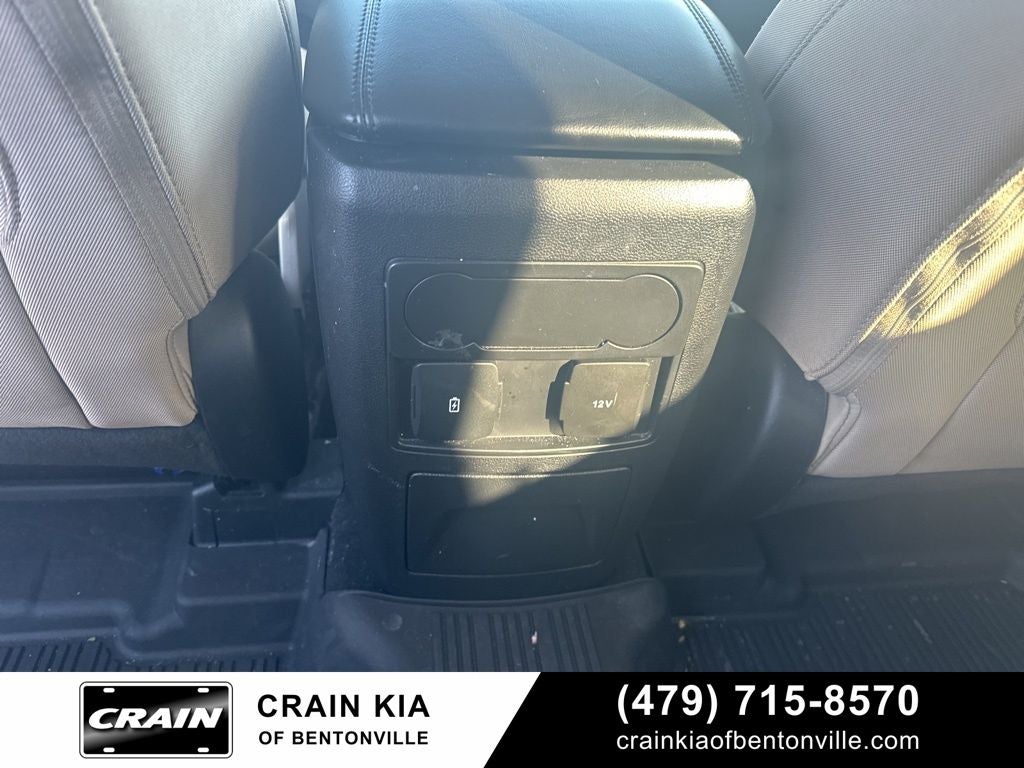 2023 Ford Explorer XLT - CLEAN CARFAX / ONE OWNER / 3RD ROW / CAPTAINS