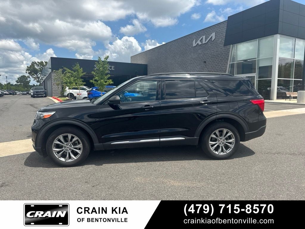 2020 Ford Explorer XLT - 4WD / PANORAMIC SUNROOF / CLEAN CARFAX