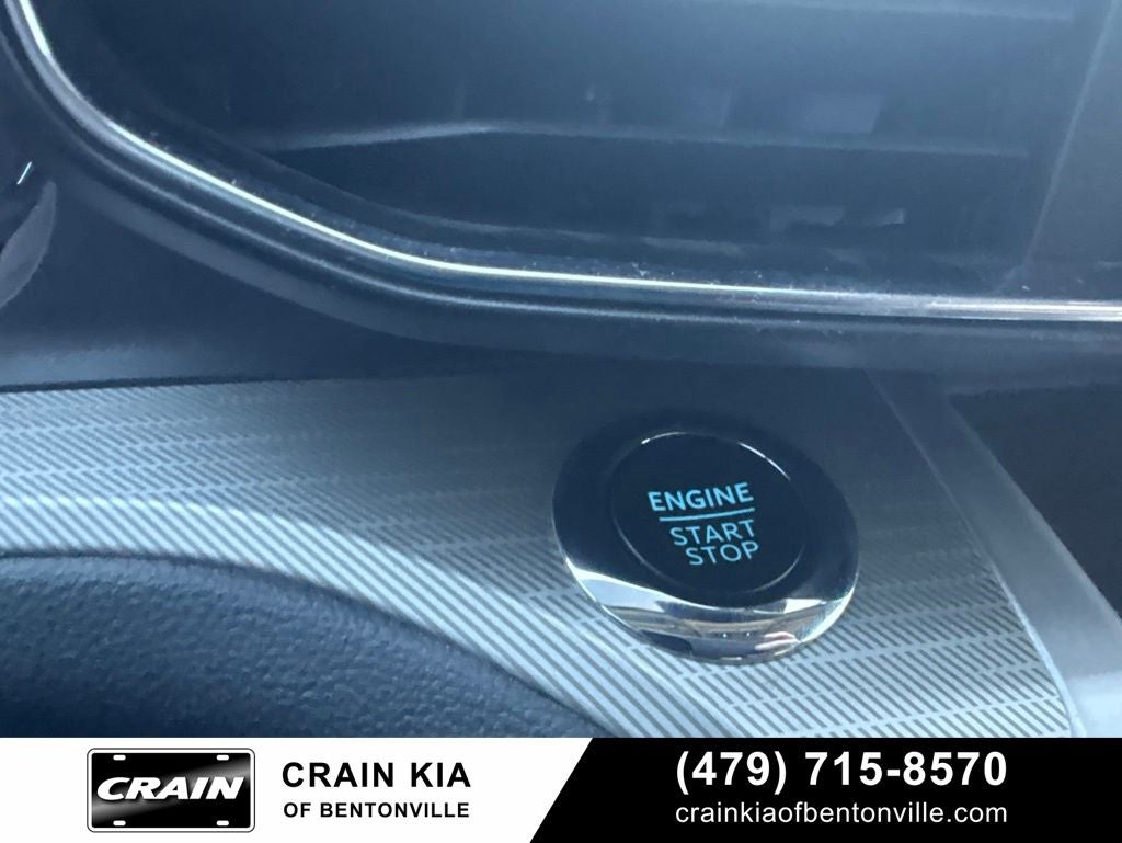 2024 Ford Explorer XLT - 4WD / CLEAN CARFAX / ONE OWNER