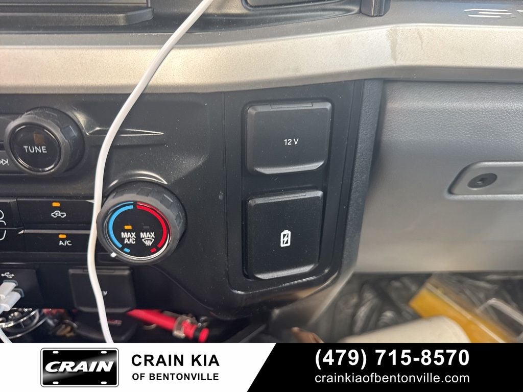 2026 Ford F-250SD XL - 4WD / CLEAN CARFAX / ONE OWNER