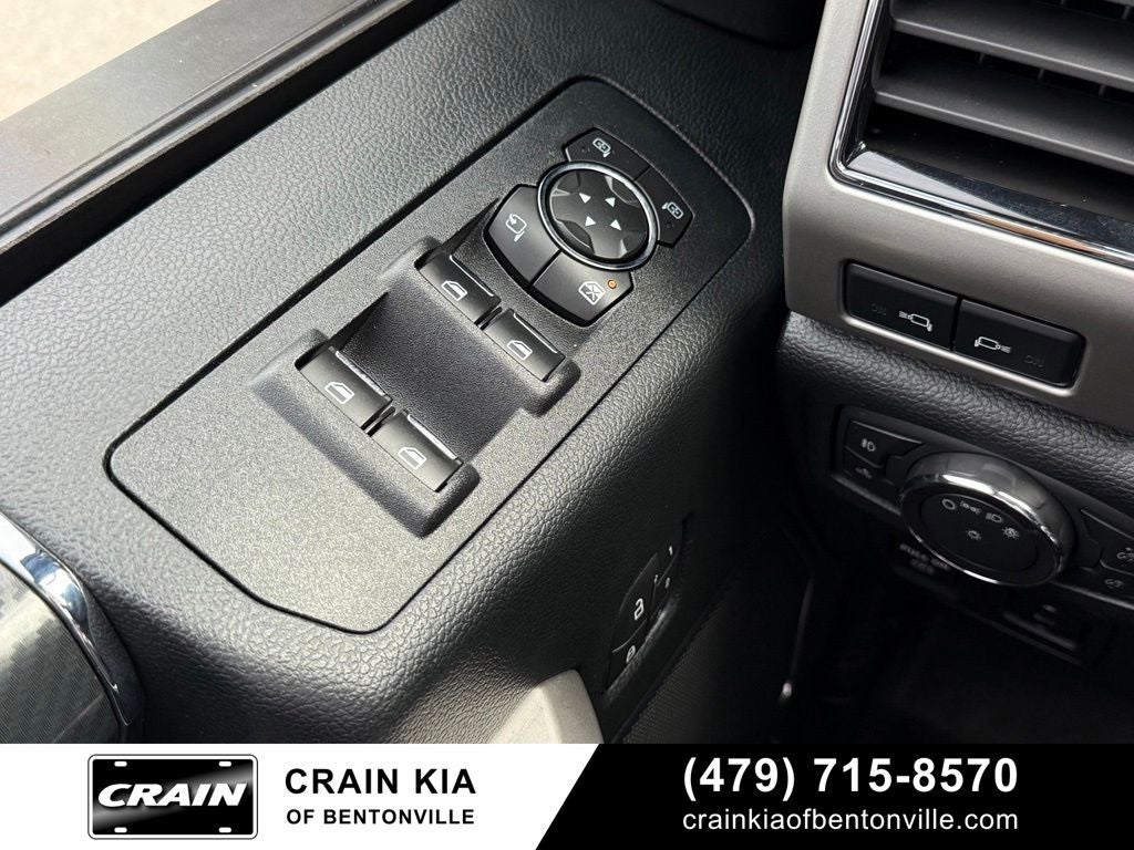 2019 Ford F-150 Lariat - 4WD / PANORAMIC SUNROOF