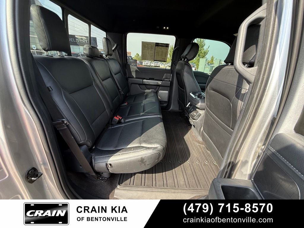 2021 Ford F-150 XLT - 4WD / CLEAN CARFAX