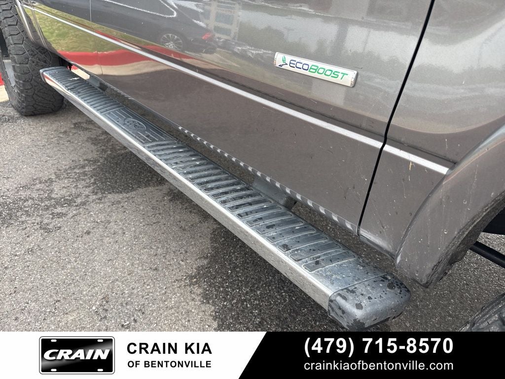 2012 Ford F-150 Lariat - 4WD / LIFTED!