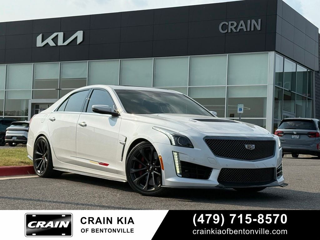 2019 Cadillac CTS-V Base - $107,215 MSRP / CLEAN CARFAX / SUNROOF