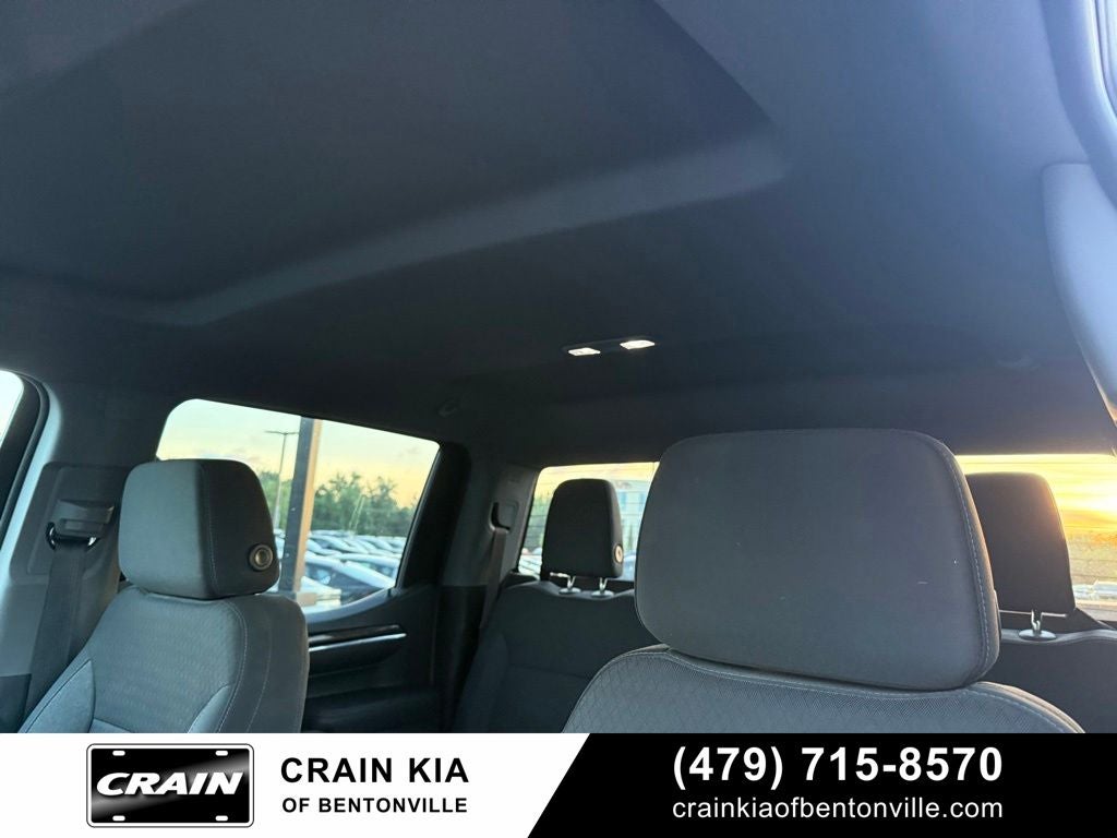 2023 Chevrolet Silverado 1500 LT - 4WD / CLEAN CARFAX / ONE OWNER