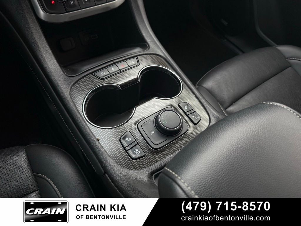 2023 GMC Acadia SLT - CLEAN CARFAX / ONE OWNER