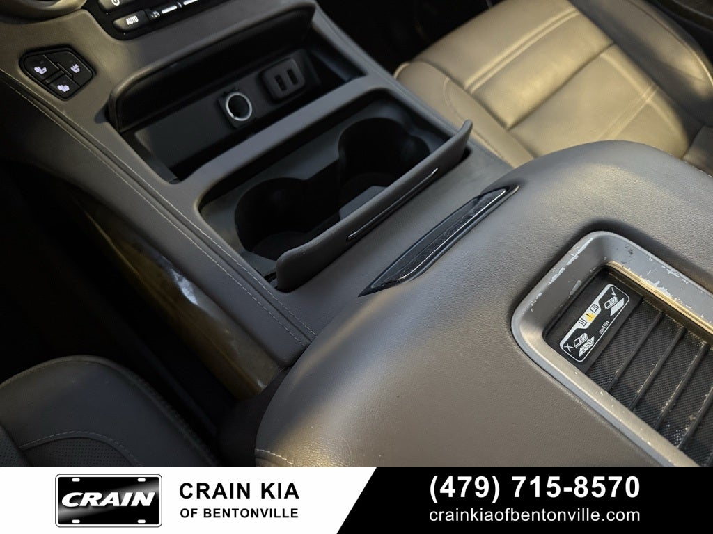 2016 GMC Yukon Denali - 4WD / SUNROOF