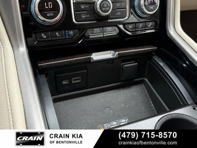 2022 GMC Yukon XL Denali - 4WD / CLEAN CARFAX / ONE OWNER
