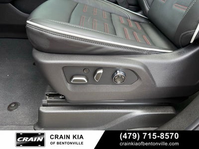 2026 GMC Yukon AT4 Ultimate - 4WD / PANORAMIC SUNROOF / ONE OWNER