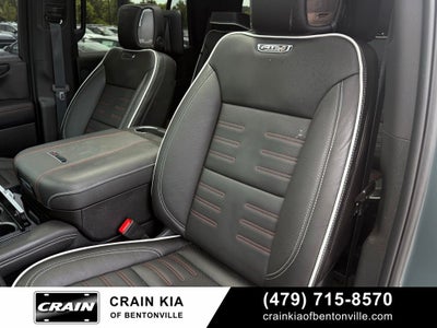 2026 GMC Yukon AT4 Ultimate - 4WD / PANORAMIC SUNROOF / ONE OWNER