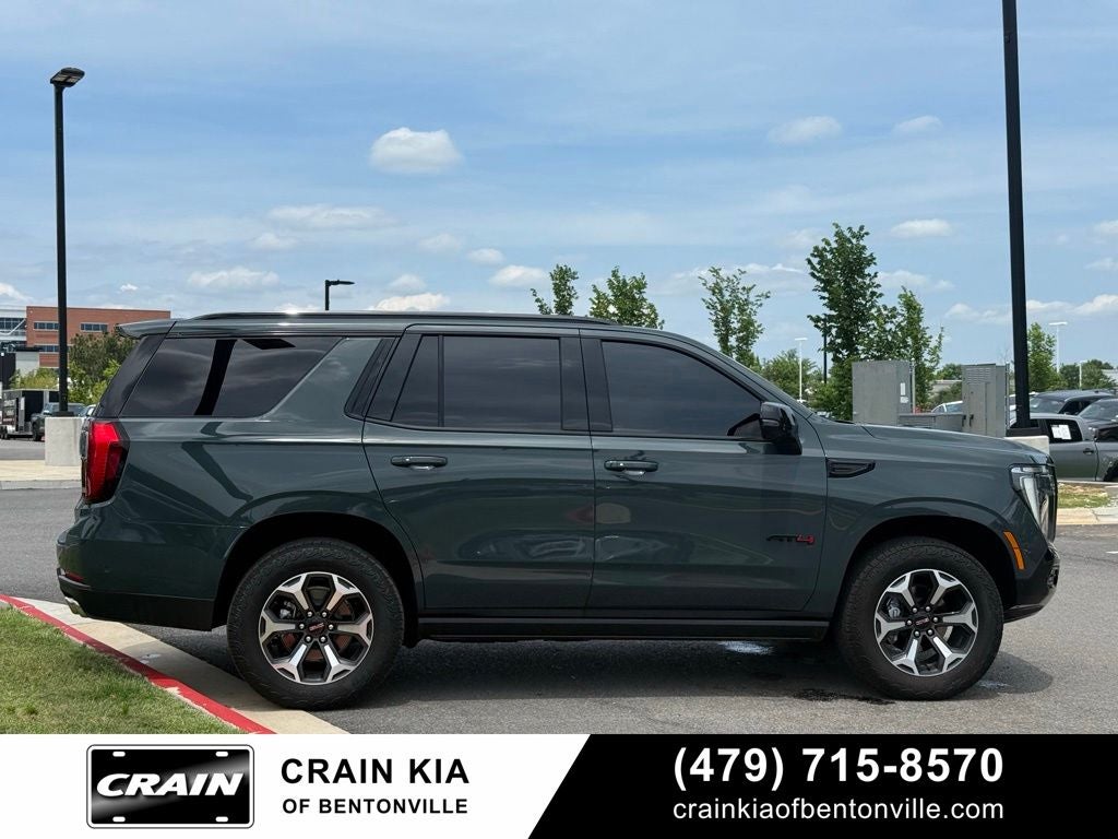 2026 GMC Yukon AT4 Ultimate - 4WD / PANORAMIC SUNROOF / ONE OWNER