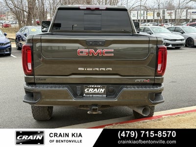 2023 GMC Sierra 2500HD AT4 - 4WD / SUNROOF / CLEAN CARFAX