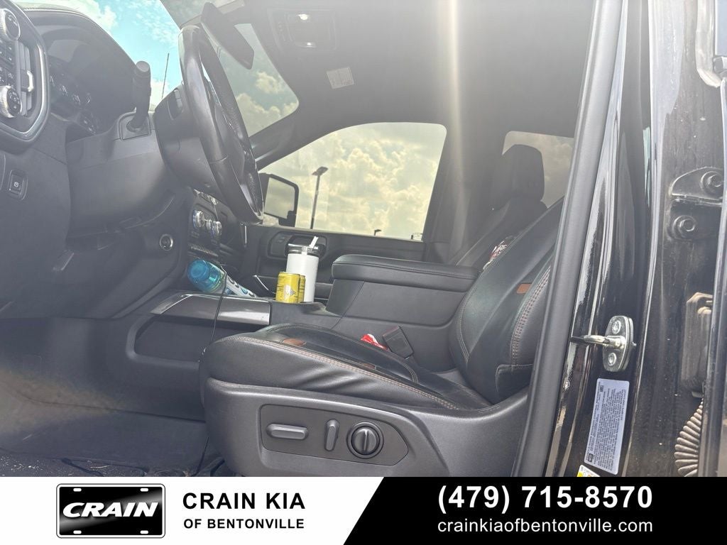 2022 GMC Sierra 2500HD AT4 - 4WD / CLEAN CARFAX