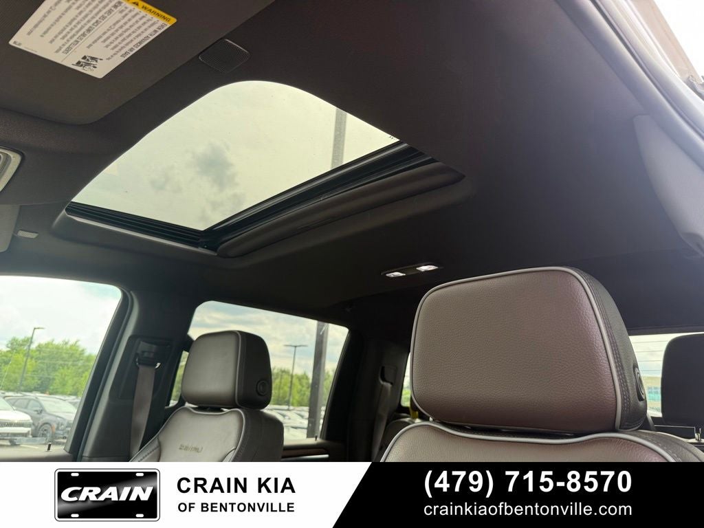 2024 GMC Sierra 3500HD Denali - 4WD / SUNROOF / ONE OWNER