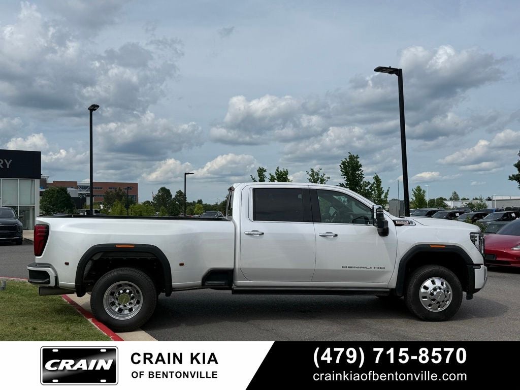 2024 GMC Sierra 3500HD Denali - 4WD / SUNROOF / ONE OWNER