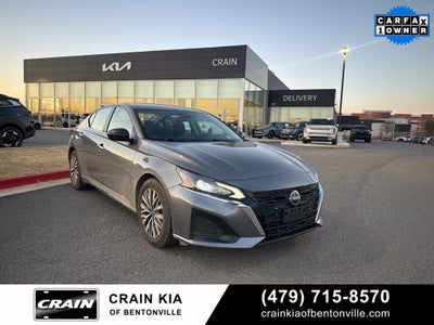 2024 Nissan Altima 2.5 SV - CLEAN CARFAX / ONE OWNER