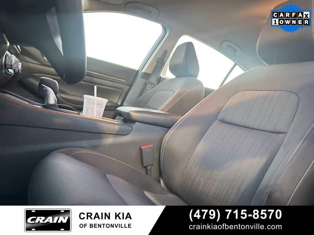 2024 Nissan Altima 2.5 SV - CLEAN CARFAX / ONE OWNER
