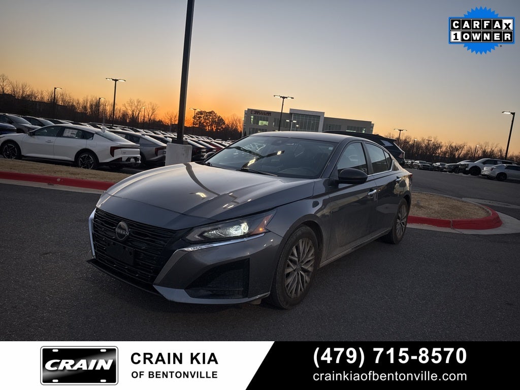 2024 Nissan Altima 2.5 SV - CLEAN CARFAX / ONE OWNER