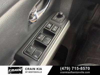 2017 Nissan Titan XD PRO-4X - 4WD / CLEAN CARFAX