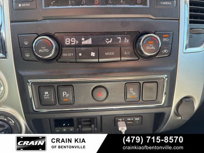 2019 Nissan Titan XD SV - 4WD / CLEAN CARFAX / ONE OWNER