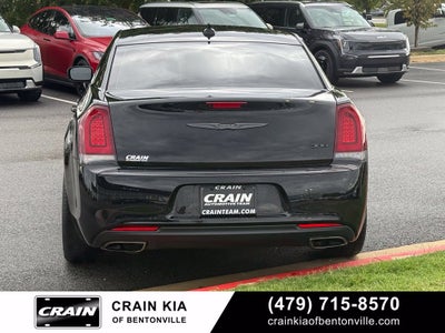 2022 Chrysler 300 Touring - CLEAN CARFAX / ONE OWNER