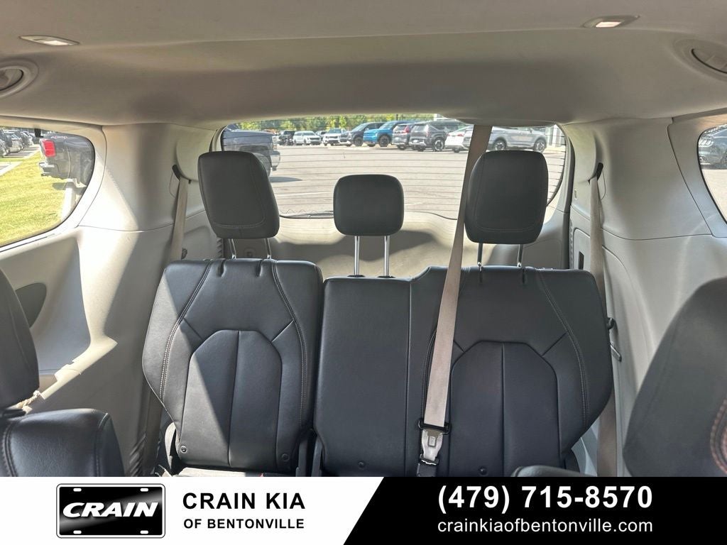 2017 Chrysler Pacifica Touring L