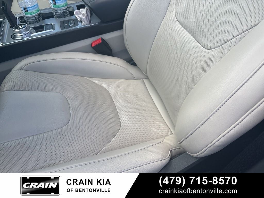 2021 Ford Edge Titanium - AWD / PANO ROOF / CLEAN CARFAX