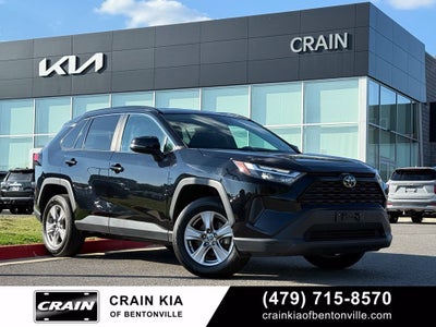 2022 Toyota RAV4 XLE - AWD / CLEAN CARFAX