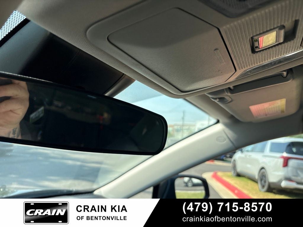 2022 Toyota RAV4 XLE - AWD / CLEAN CARFAX